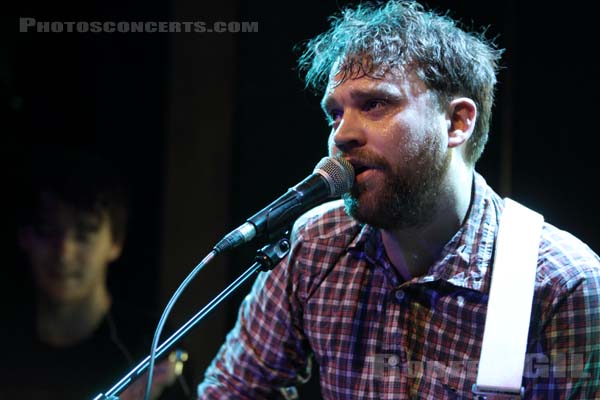 FRIGHTENED RABBIT - 2010-04-13 - PARIS - La Fleche d'Or - 